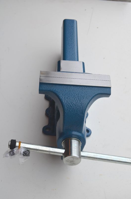 Smidd skrustikke 150mm kjeft bredde