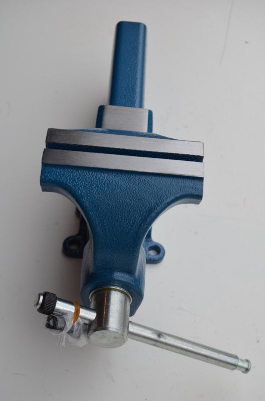 Smidd skrustikke 180mm kjeft bredde